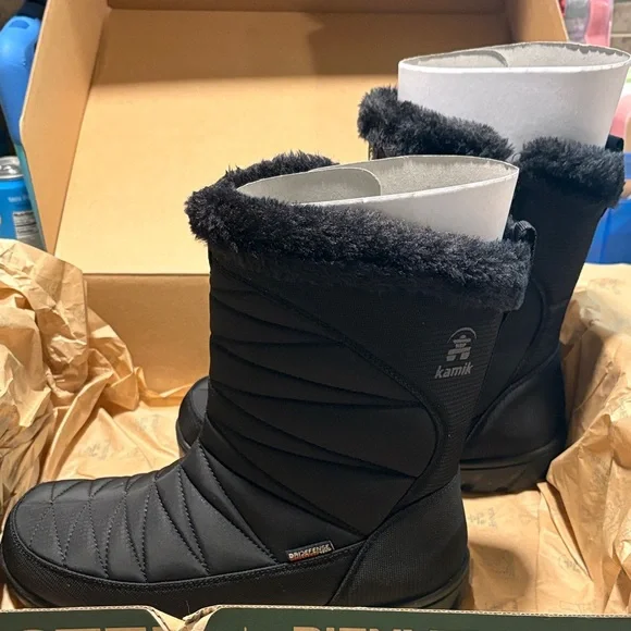 Kamik Women's Black Quilted Winter Boots Size 9W - Picture 1 of 9